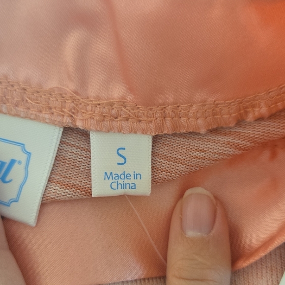 Pink Lounge Set - Picture 7 of 7